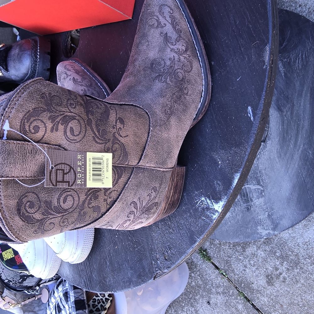 Roper Brown Heeled Boots